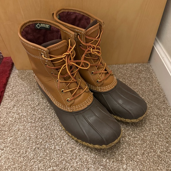 L.L. Bean Shoes - Women’s Bean Boots, 8" Insulated